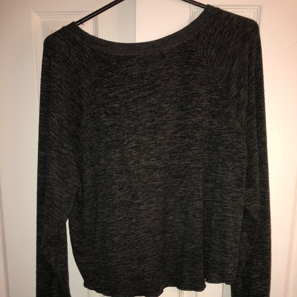 gray top - Picture 2 of 3